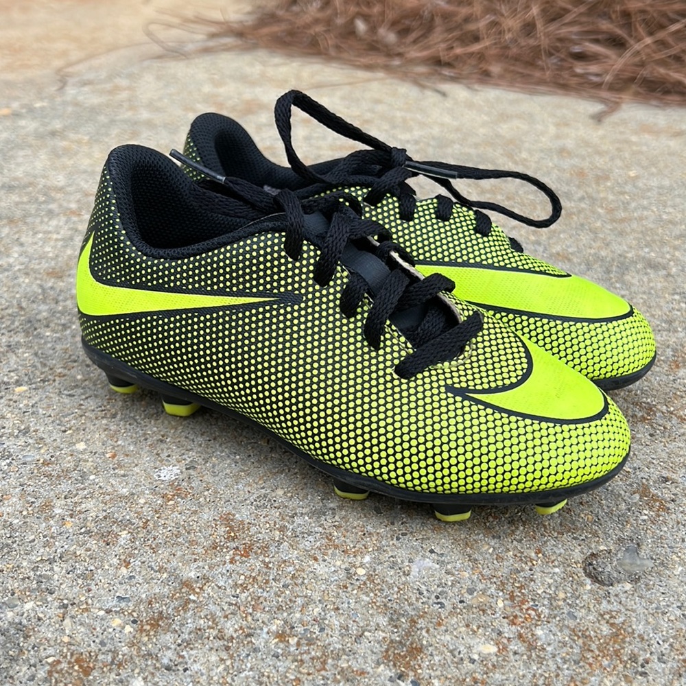 Nike Kids Neon Yellow Soccer Cleats